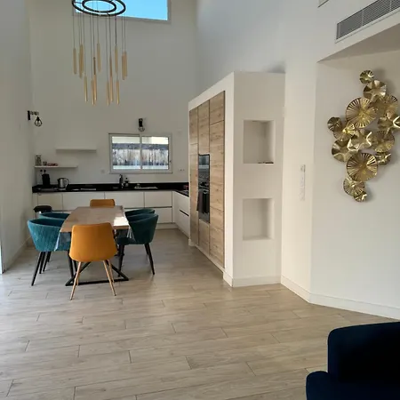 Maison Lumiere Villa *
